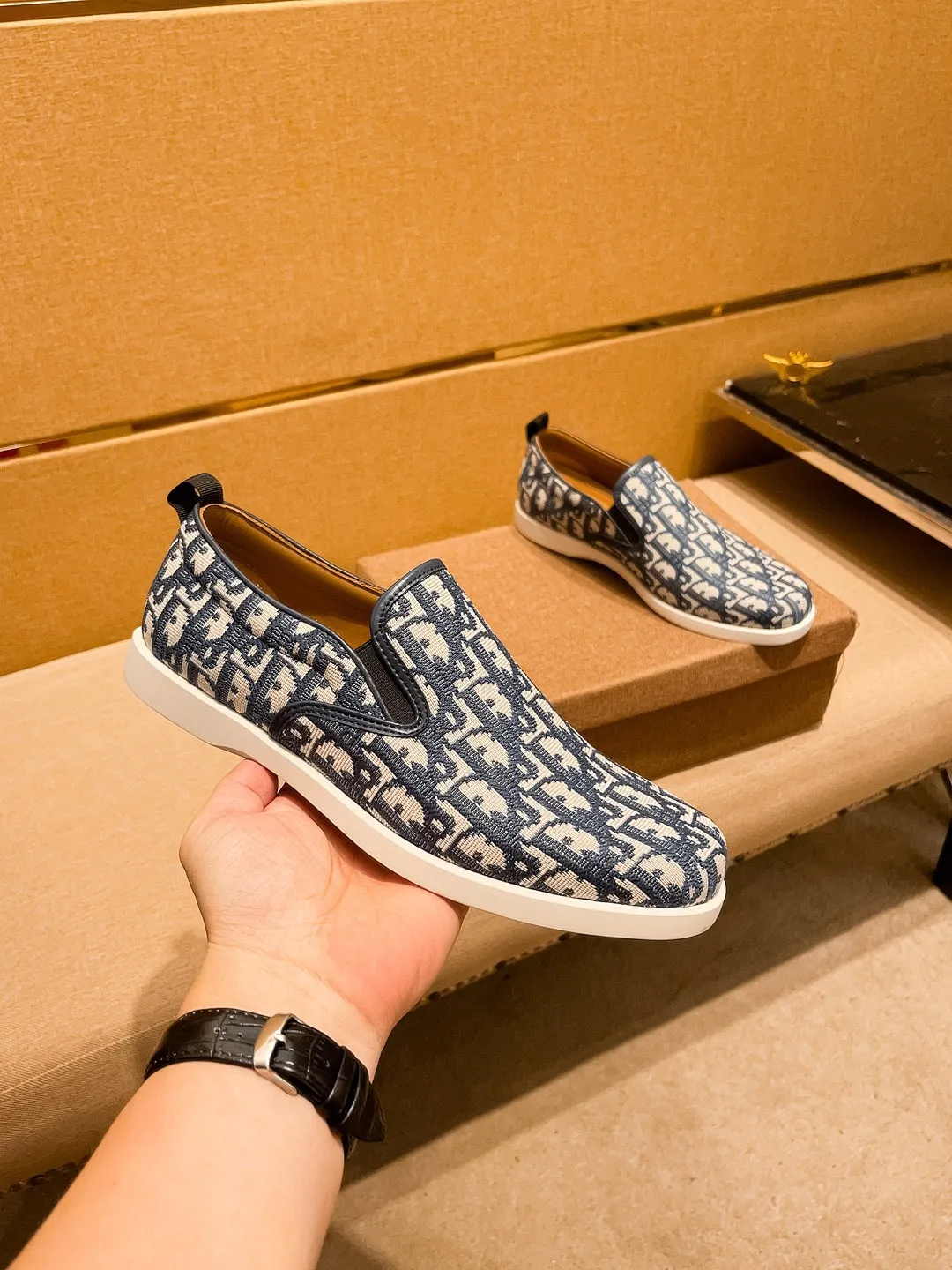 Men's shoes 💰 380💰👍【Dior】🔥🔝High-end brand of men's shoes official website 1:1 latest masterpiece: the upper is made of Italian official website original special technical cloth fabric 🔥original comfortable and breathable lining➕original designated non-slip outsole🔥making walking more convenient and comfortable! An exclusive new model, a stunning work, a beautiful 1:1 replica [color] compared to the official quality! Create a fashionable personality to set off your uniqueness! A must-have for trendy men! 🔥, sizes: 38-44. color:.     Multiple colors available🔥